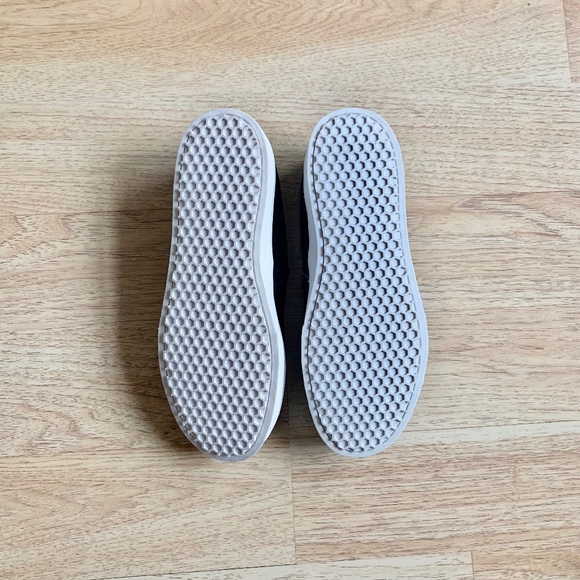 NWT Sam Edelman Black Slip On Sneaker - Picture 4 of 4